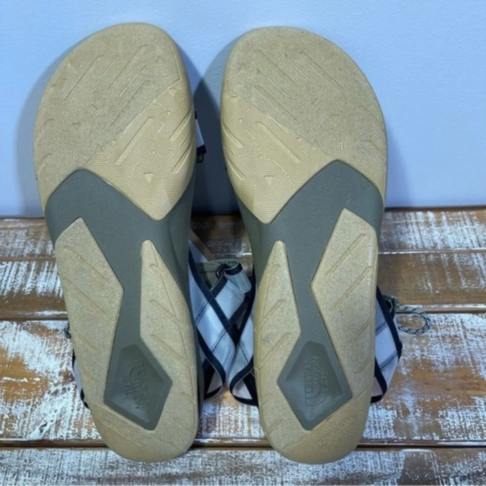 NWT THE NORTH FACE Skeena Mens Sport Sandals Size 11